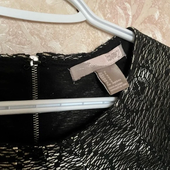 Metallic Peplum Top - Picture 3 of 3